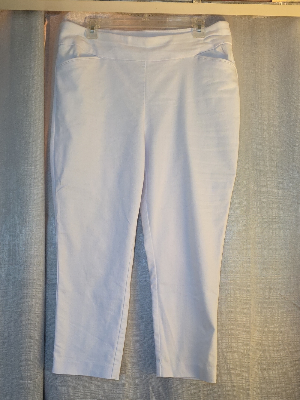 Croft & Barrow White Crop Pants